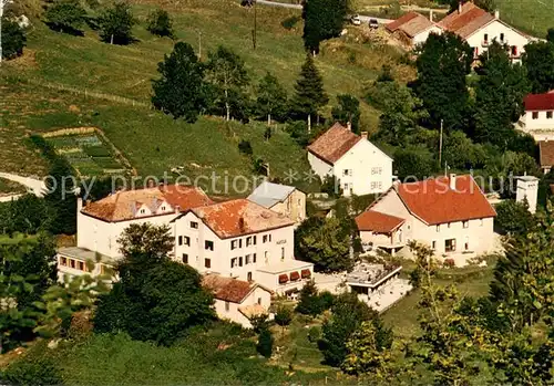 AK / Ansichtskarte Rencurel Familial Hotel vue aerienne Rencurel