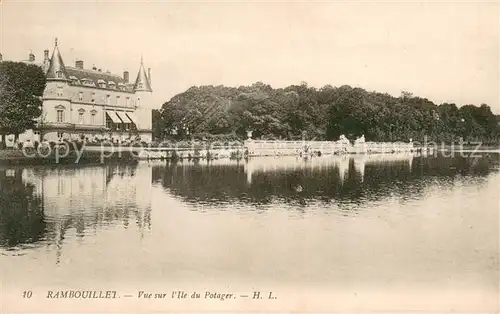 AK / Ansichtskarte Rambouillet Vue sur l Ile du Potager Rambouillet