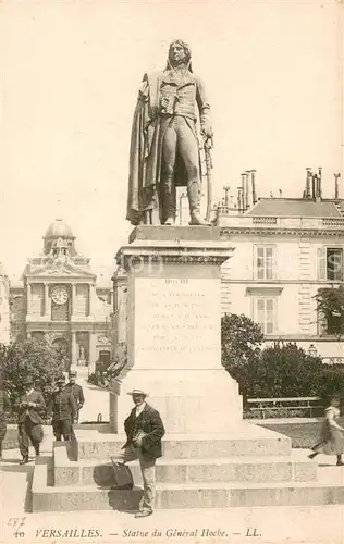 AK / Ansichtskarte Versailles_Yvelines Statue de General Hoche Monument Versailles_Yvelines