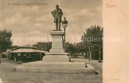 AK / Ansichtskarte Royan_Charente Maritime La Statue dEugene Pelletan Royan Charente Maritime