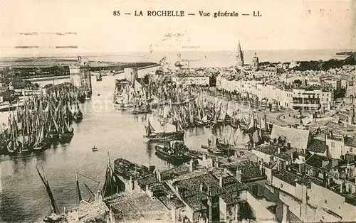 AK / Ansichtskarte La_Rochelle_Charente Maritime Vue generale La_Rochelle