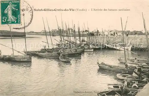 AK / Ansichtskarte Saint Gilles Croix de Vie_Vendee Arrivee des bateaux sardiniers Saint Gilles Croix de Vie