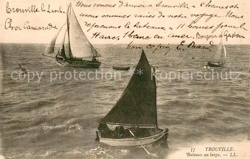 AK / Ansichtskarte Trouville sur Mer Bateaux au large Trouville sur Mer