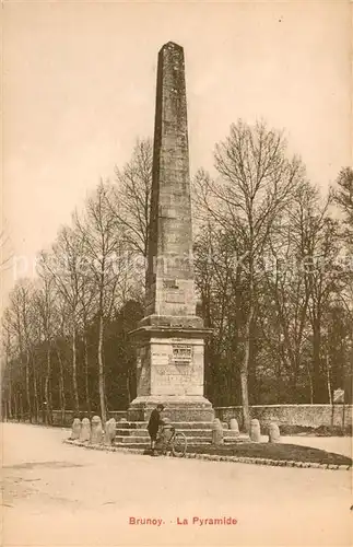 AK / Ansichtskarte Brunoy Pyramide Brunoy