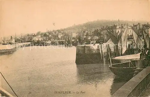 AK / Ansichtskarte Honfleur Port Bateaux Honfleur