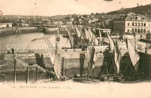 AK / Ansichtskarte Honfleur Vue d ensemble du port Honfleur