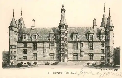 AK / Ansichtskarte Nevers_Nievre Palais Ducal Palast Nevers Nievre