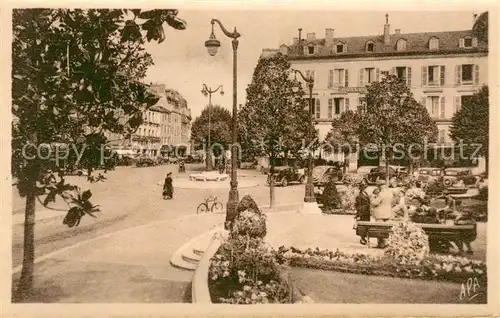 AK / Ansichtskarte Pau Un coin de la Plage Georges Clemenceau Rue Marechal Foch Pau