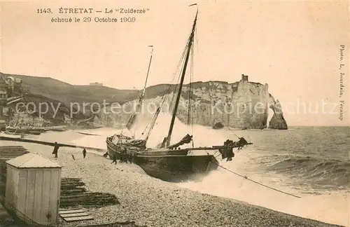 AK / Ansichtskarte Etretat Le Zuiderze echoue le 29 Oct 1909 Etretat