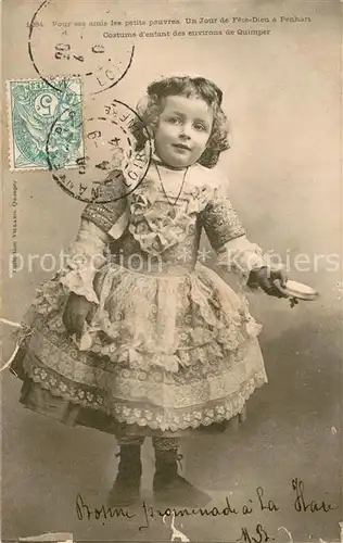 AK / Ansichtskarte Quimper Costume d enfant Jour de Fete Dieu Trachten Quimper