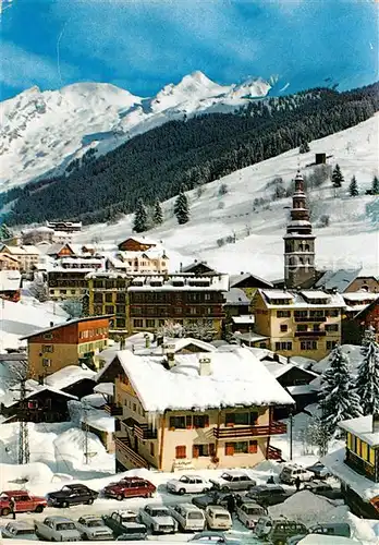 AK / Ansichtskarte La_Clusaz Vue generale et la Chaine des Aravis Chalet Le Kathyzol Hotel Le Lion d Or Alpes La_Clusaz