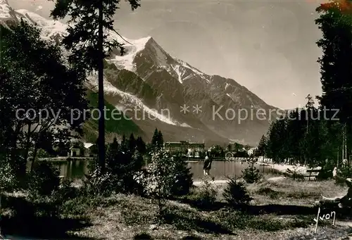 AK / Ansichtskarte Chamonix Le lac et le massif du Mont Blanc Alpes Chamonix