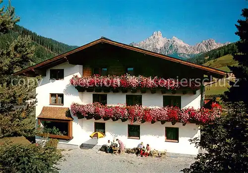 AK / Ansichtskarte Filzmoos Gaestehaus Rottenau Blumenschmuck Alpen Filzmoos