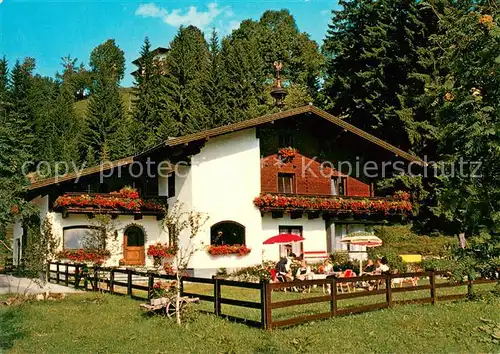 AK / Ansichtskarte Filzmoos Landheim Anja Garten Filzmoos