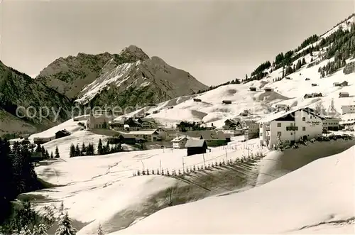 AK / Ansichtskarte Hirschegg_Kleinwalsertal_Vorarlberg Winterpanorama mit Widderstein Lechquellengebirge Hirschegg_Kleinwalsertal