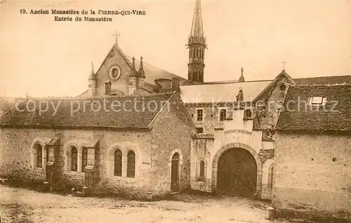 AK / Ansichtskarte La_Pierre qui Vire Acien Monastere Entree du Monastere La_Pierre qui Vire