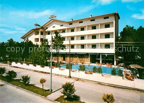 AK / Ansichtskarte Lignano_Pineta Hotel Olympia Swimming Pool Lignano Pineta