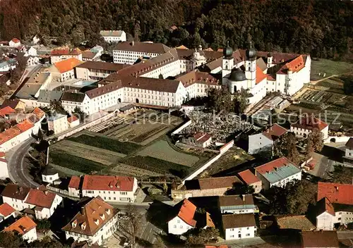 AK / Ansichtskarte Metten_Donau Benediktinerabtei Fliegeraufnahme Metten Donau