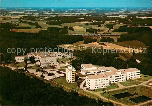 AK / Ansichtskarte Neuenkirchen_Oldenburg Clemens August Klinik mit Jugendklinik Fliegeraufnahme Neuenkirchen Oldenburg