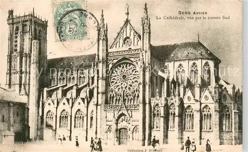 Sens_Yonne La Cathedrale vue par le travers sud Sens_Yonne