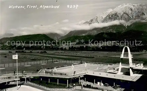 Wattens Alpenbad Landschaftspanorama Alpen Wattens