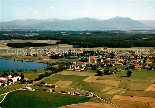 AK / Ansichtskarte Obing am See Fliegeraufnahme mit Chiemgauer Bergen Obing