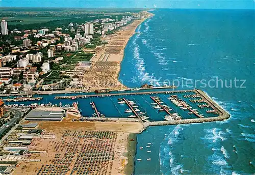 AK / Ansichtskarte Milano_Marittima Hafen Strand Kueste Fliegeraufnahme Milano_Marittima