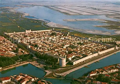 AK / Ansichtskarte Aigues Mortes_Gard Vue aerienne Aigues Mortes Gard
