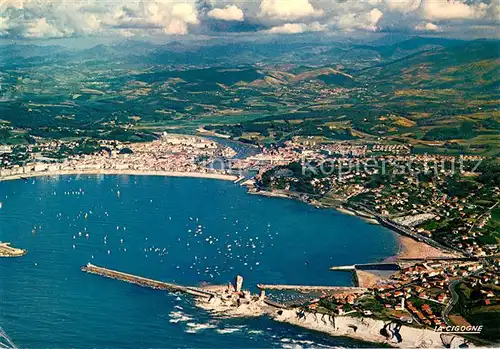 AK / Ansichtskarte Saint Jean de Luz Cibourne et Socoa Son fort sa falaise au loin Ascain Vue aerienne Saint Jean de Luz