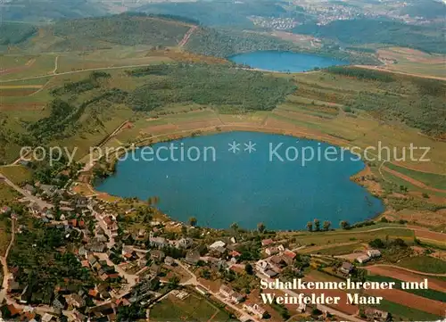 AK / Ansichtskarte Schalkenmehren Fliegeraufnahme mit Schalkenmehrener Maar und Weinfelder Maar Schalkenmehren