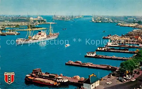 AK / Ansichtskarte Amsterdam_Niederlande Hafen Fliegeraufnahme Amsterdam_Niederlande