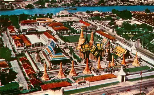AK / Ansichtskarte Bangkok Wat Pra Keo Temple of the Emerald Buddha in the Grand Palace Air view Bangkok