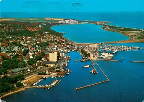 AK / Ansichtskarte Heiligenhafen_Ostseebad Fliegeraufnahme Heiligenhafen_Ostseebad