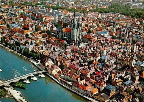 AK / Ansichtskarte Regensburg Stadtzentrum Fliegeraufnahme Regensburg