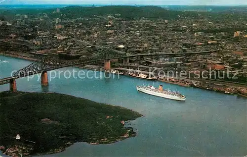 AK / Ansichtskarte Montreal_Quebec Aerial view showing ocean liner approaching Jacques Cartier Bridge and harbour Mount Royal Montreal Quebec