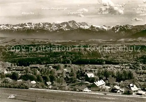 AK / Ansichtskarte Hohenpeissenberg Fliegeraufnahme mit Wettersteingebirge und Zugspitze Hohenpeissenberg