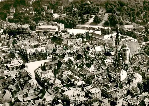 AK / Ansichtskarte Coburg Marktplatz Schlossplatz und Morizkirche Fliegeraufnahme Coburg