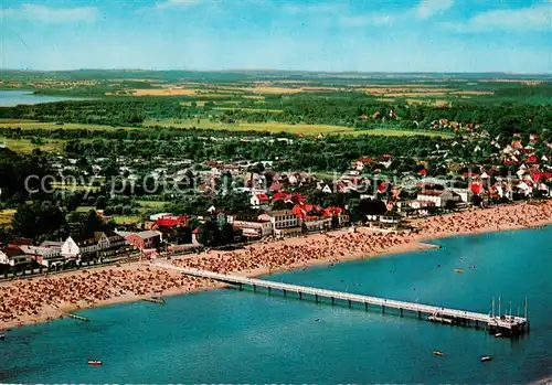 AK / Ansichtskarte Niendorf_Ostseebad Fliegeraufnahme mit Seebruecke Niendorf_Ostseebad