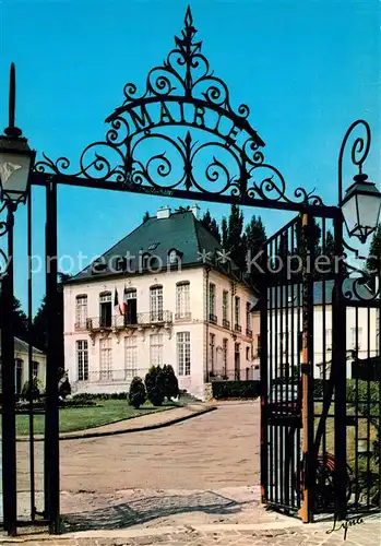 AK / Ansichtskarte Marly le Roi Hotel de Ville Rathaus Schmiedeeisernes Tor Marly le Roi