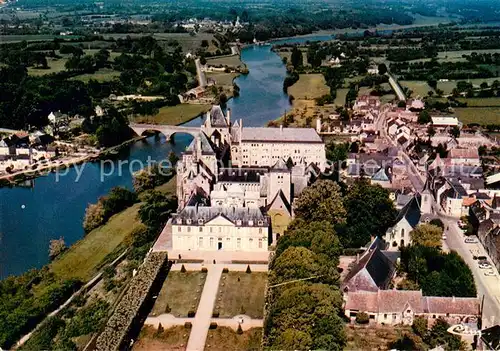 AK / Ansichtskarte Solesmes_Sarthe Vue generale aerienne Abbaye St Pierre Solesmes_Sarthe