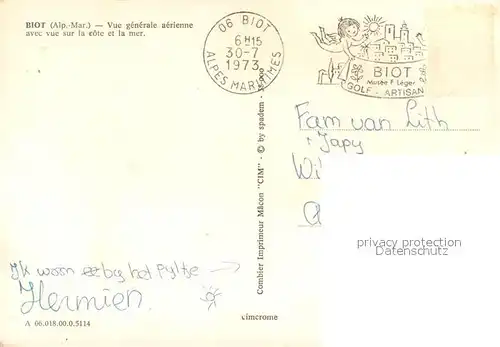 AK / Ansichtskarte Biot Vue generale aerienne avec vue sur la cote et la mer Biot