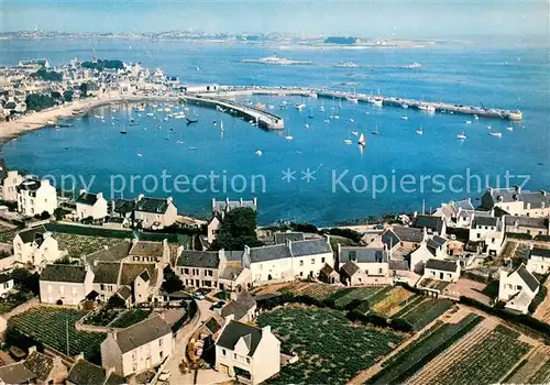 AK / Ansichtskarte Roscoff Vue aerienne sur le Port Roscoff