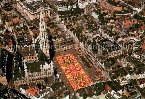 AK / Ansichtskarte Brussels Grand Place Tapis des fleurs Marktplatz Blumenteppich Fliegeraufnahme Brussels