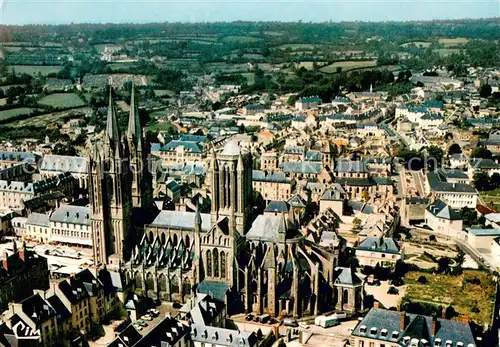 AK / Ansichtskarte Coutances La Cathedrale vue aerienne Coutances