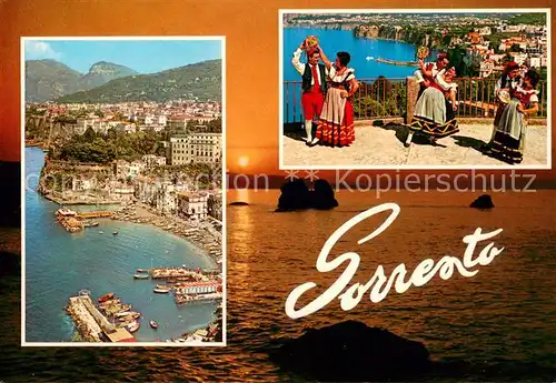 AK / Ansichtskarte Sorrento_Campania Bucht Fliegeraufnahme Trachten Folklore Sonnenuntergang am Meer Sorrento Campania