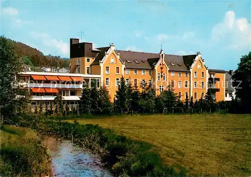 AK / Ansichtskarte Bad_Salzschlirf Kurheim St. Bonifatius Partie am Bach Bad_Salzschlirf