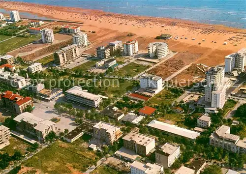 AK / Ansichtskarte Bibione Ferienanlagen Hotels Strand Fliegeraufnahme Bibione