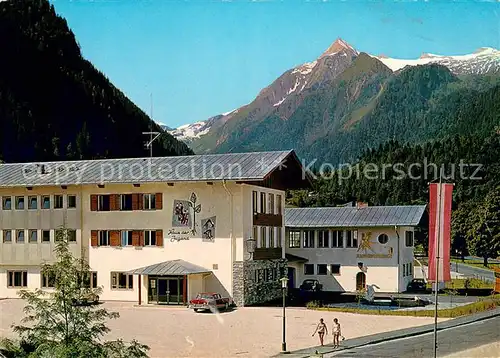 AK / Ansichtskarte Kaprun Haus der Jugend mit Kitzsteinhorn Hohe Tauern Kaprun