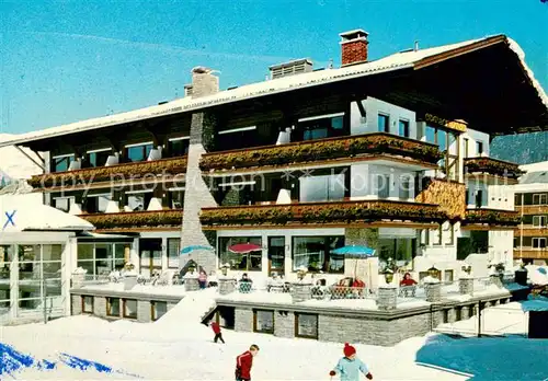AK / Ansichtskarte Abtenau Sporthotel Moisl im Winter Abtenau