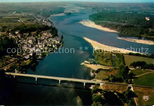 AK / Ansichtskarte Candes Saint Martin Le confluent de la Vienne et de la Loire nouveau pont et la Collegiale vue aerienne Candes Saint Martin